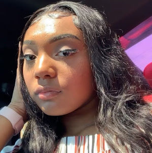 Meet your Posher, Jada